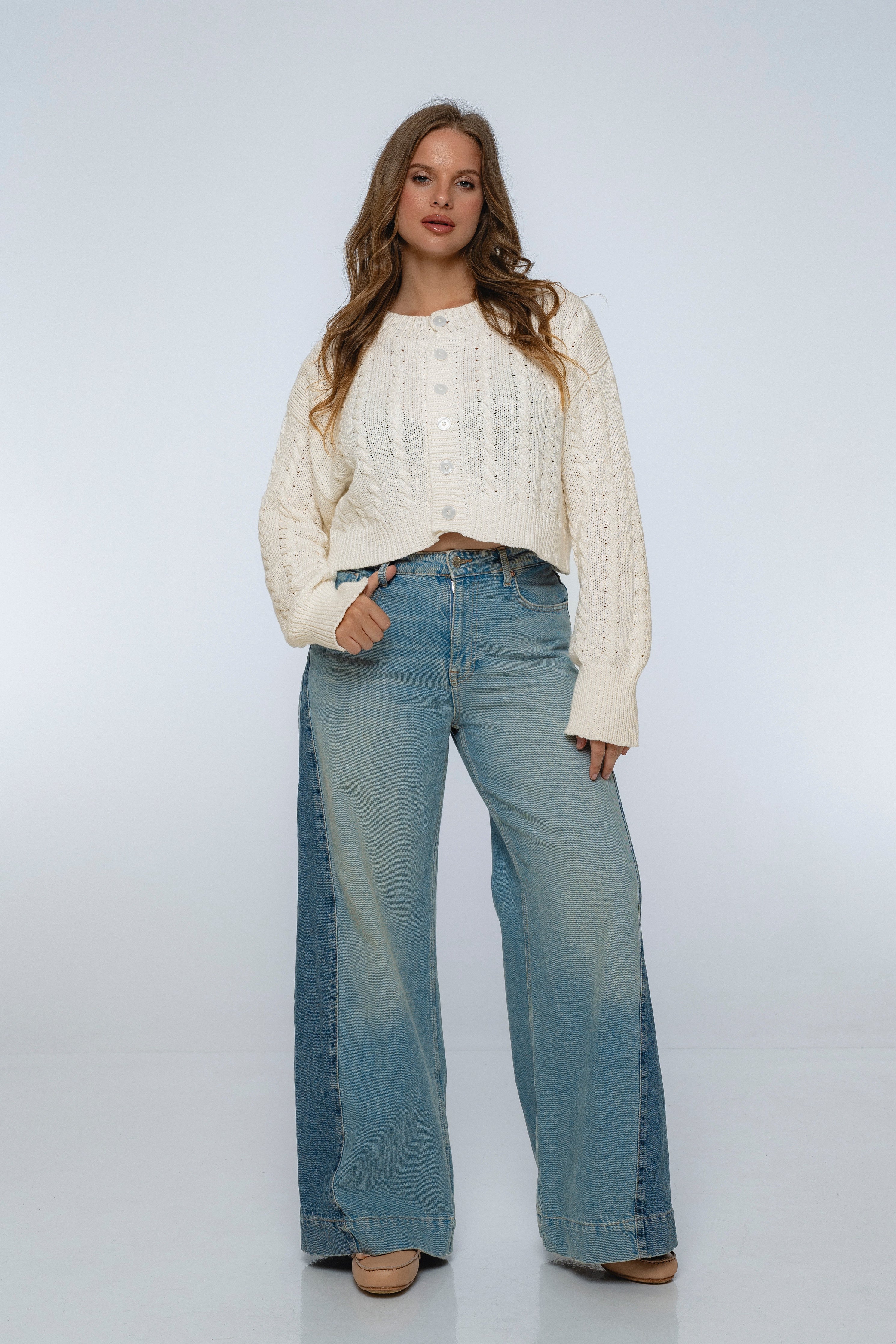 Parisse Cropped Knitted Cardigan