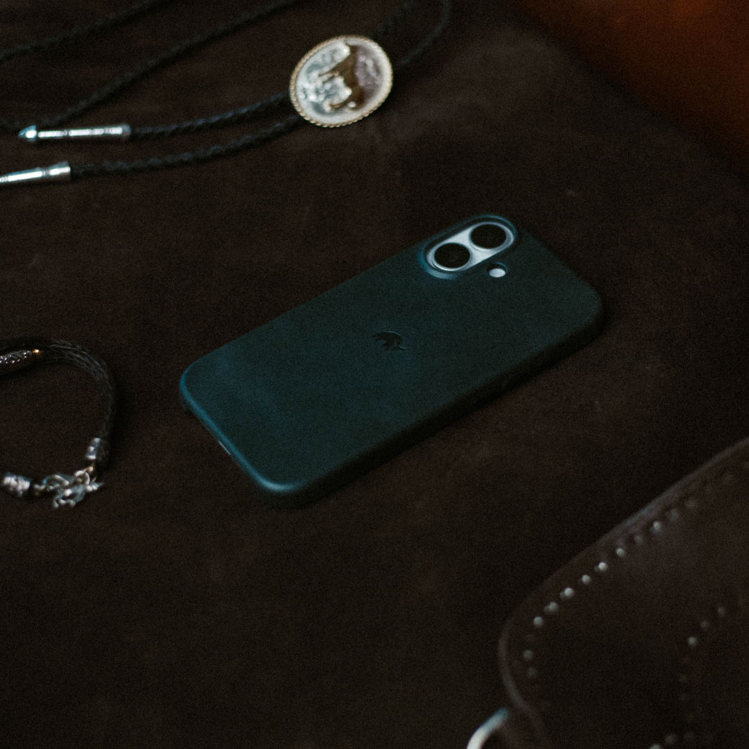 The Minimalist Case - OCEAN by Bullstrap