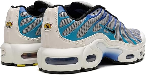 NIKE Air Max Plus