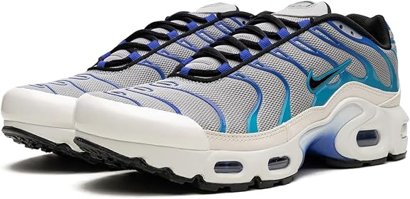 NIKE Air Max Plus