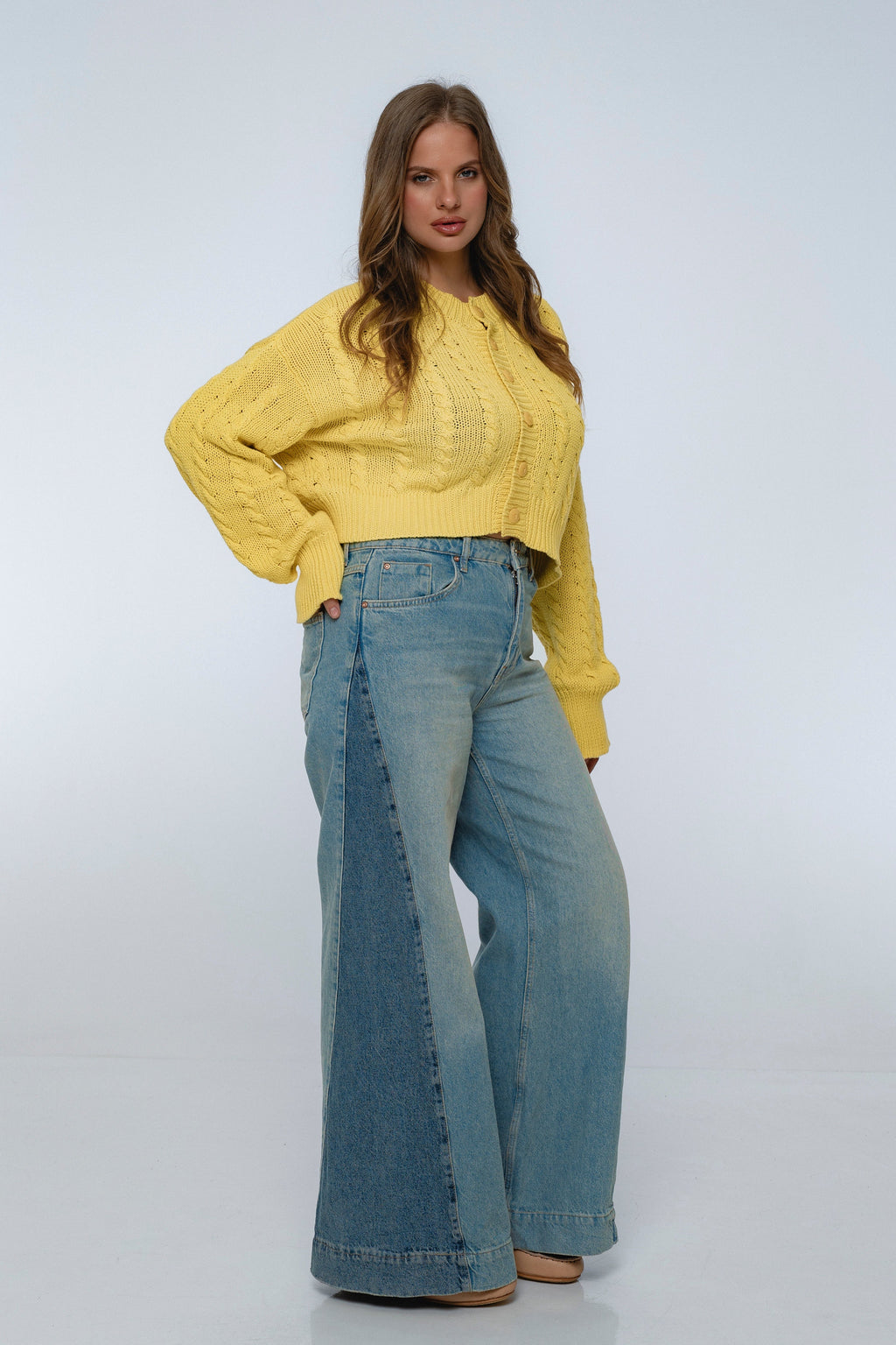 Parisse Cropped Knitted Cardigan
