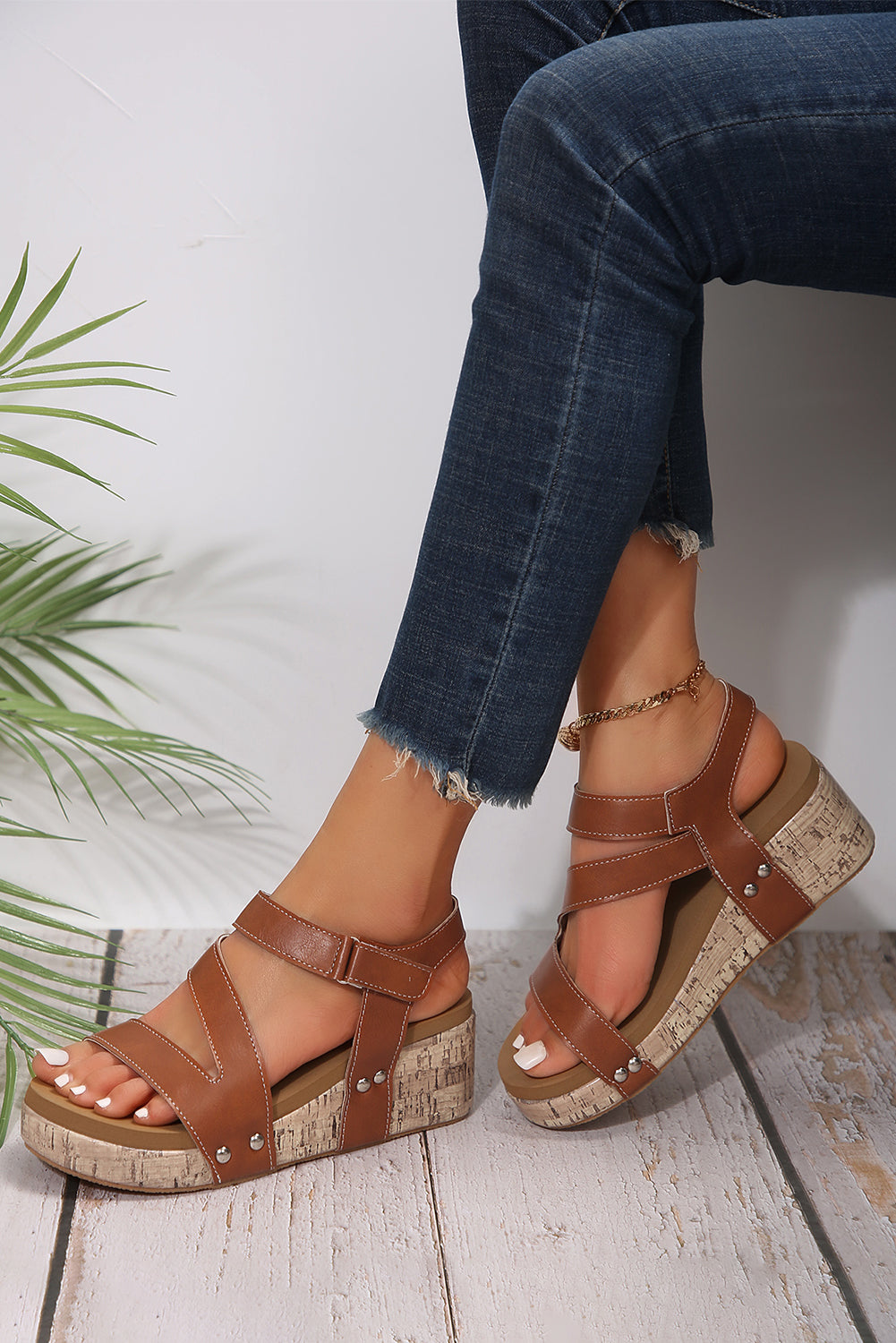 Hollow Out Velcro Leather Wedge Sandals - Threaded Pear