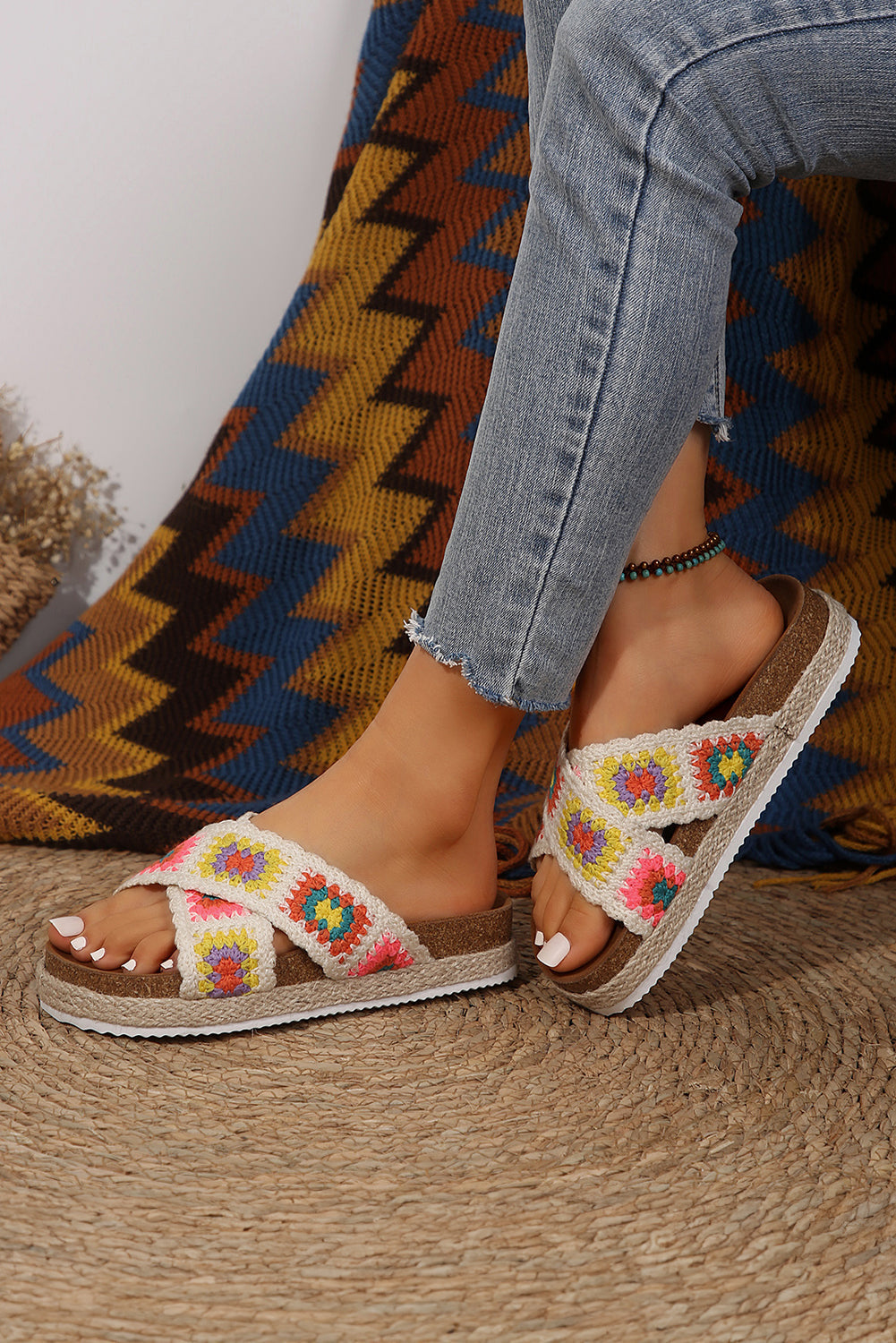 Geometric Woven Crisscross Strap Platform Slippers - Threaded Pear