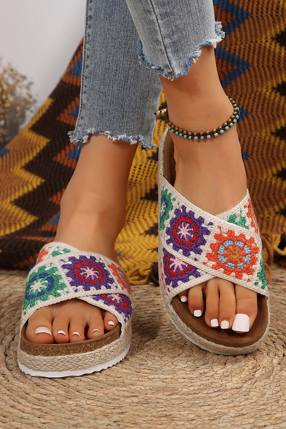 Geometric Woven Crisscross Strap Platform Slippers - Threaded Pear