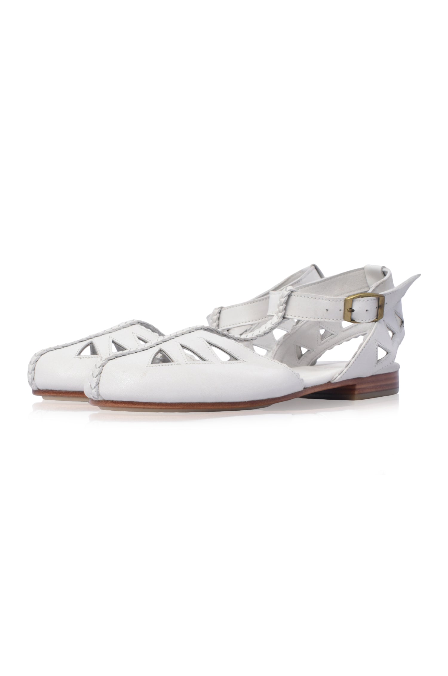 Bounty T-Strap Leather Sandals