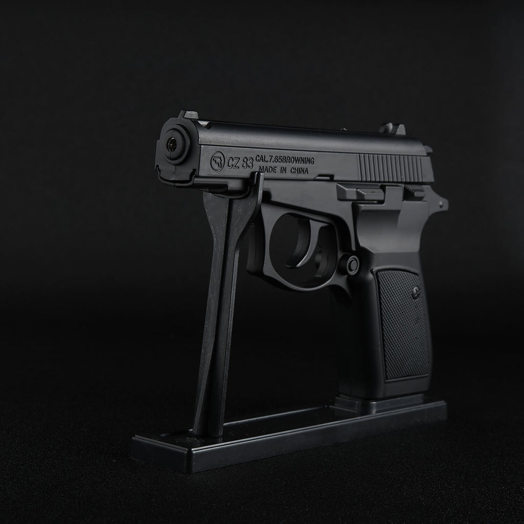 CAL 7.65 // Black