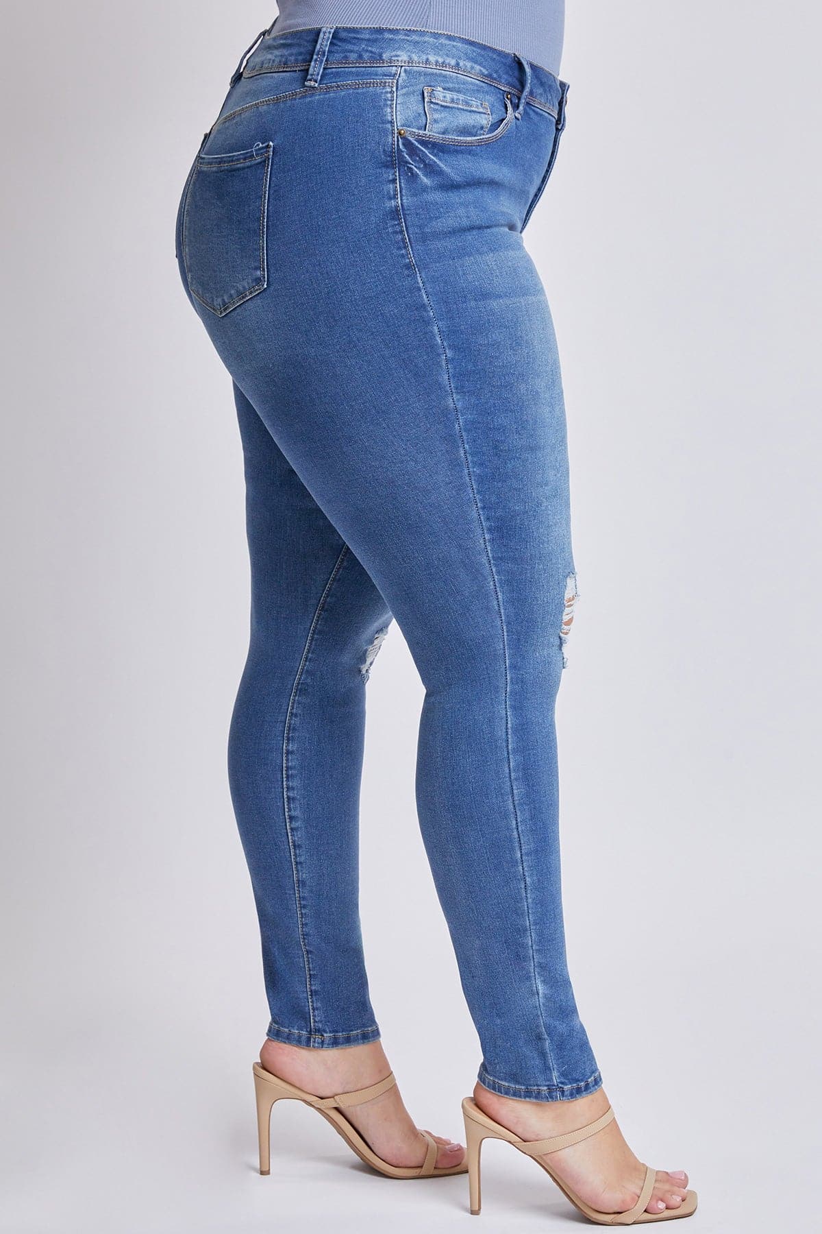 Essential  Skinny Jeans by OyeraCharisma