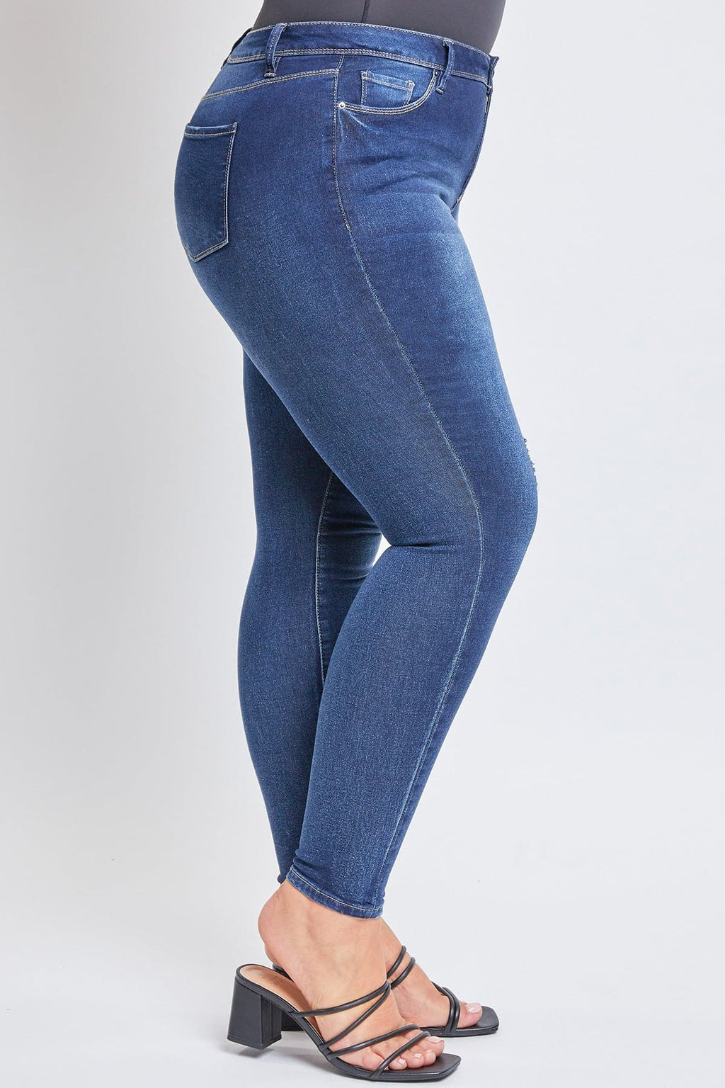 Essential  Skinny Jeans by OyeraCharisma