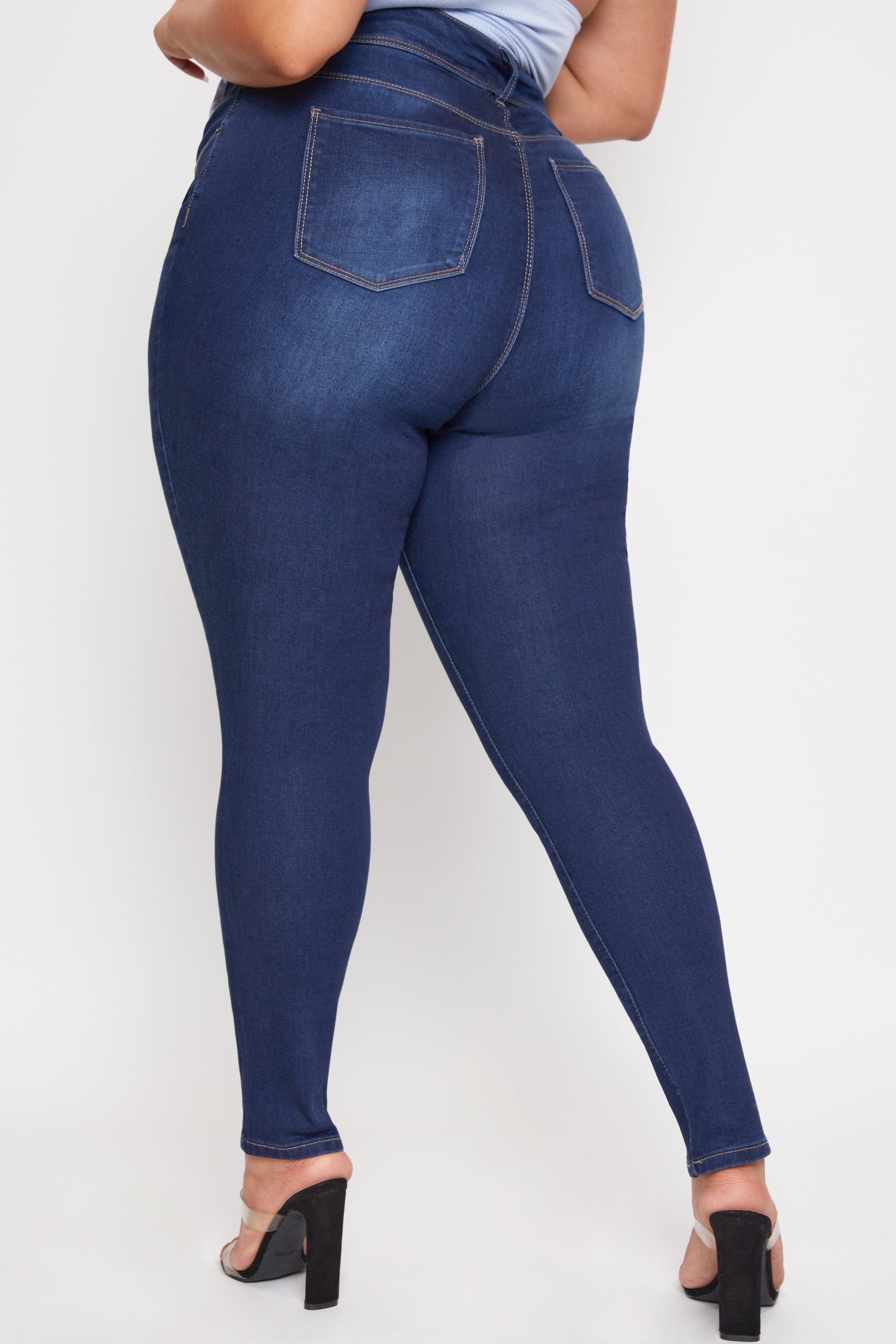 Essential  Skinny Jeans by OyeraCharisma