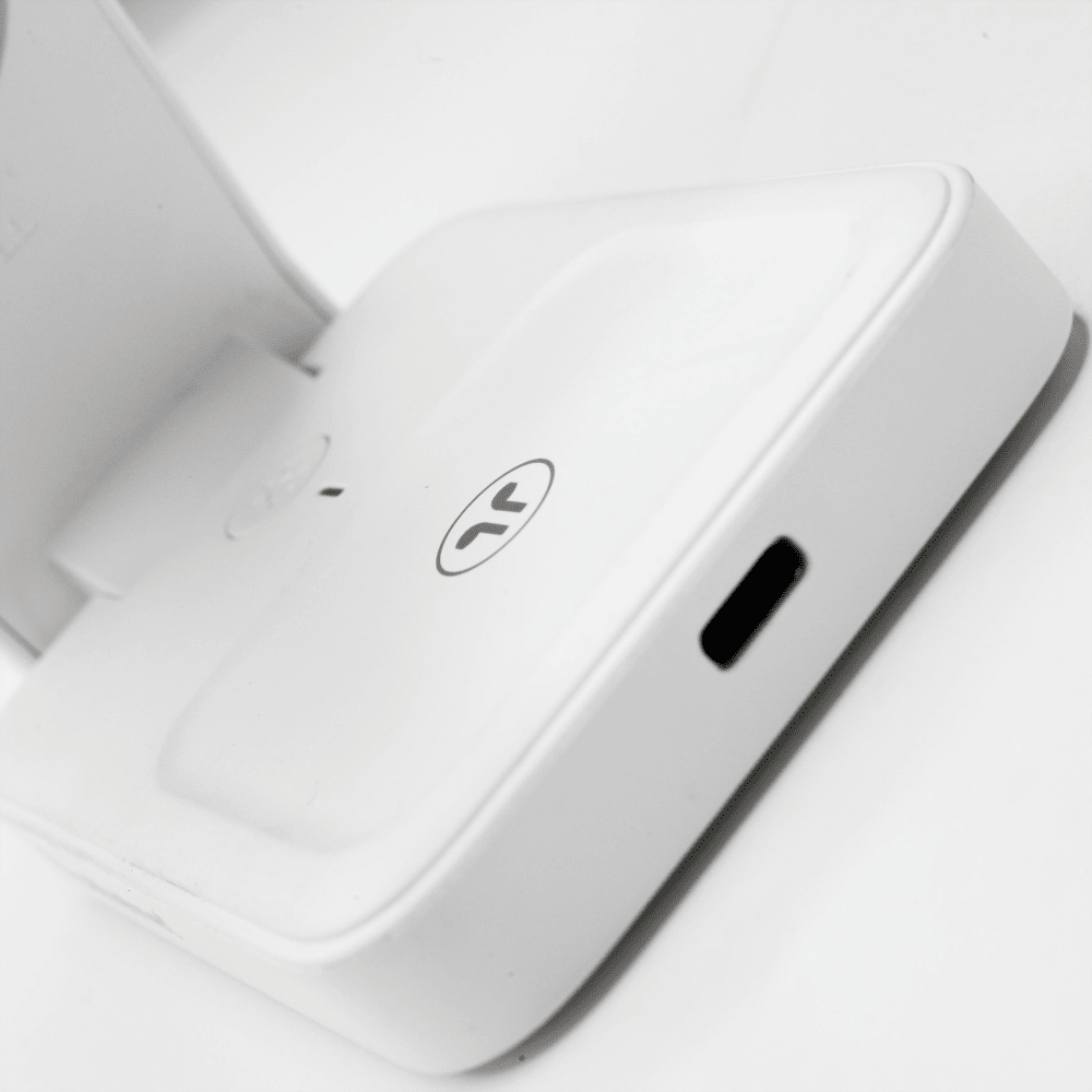 Cellhelmet Qi2 3 in 1 Charging Station with 3in Charging Cable by Cellhelmet