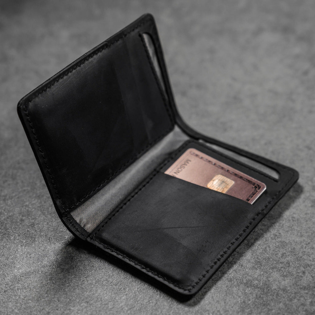 The Messenger Wallet - BLACK EDITION by Bullstrap