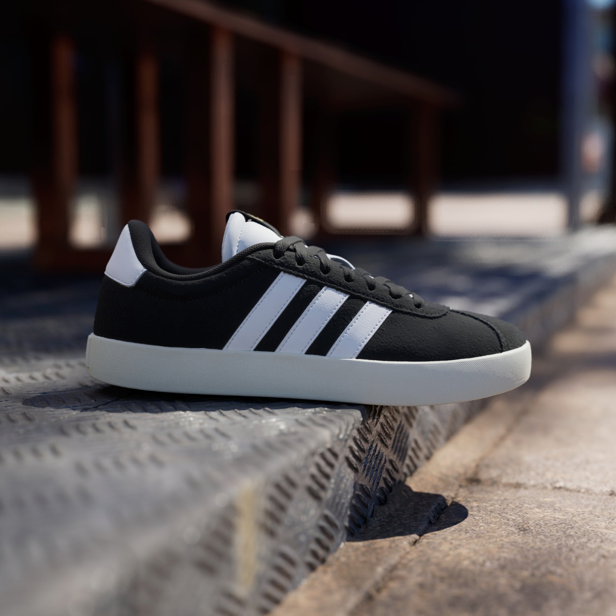 VL Court 3.0 Low Shoes