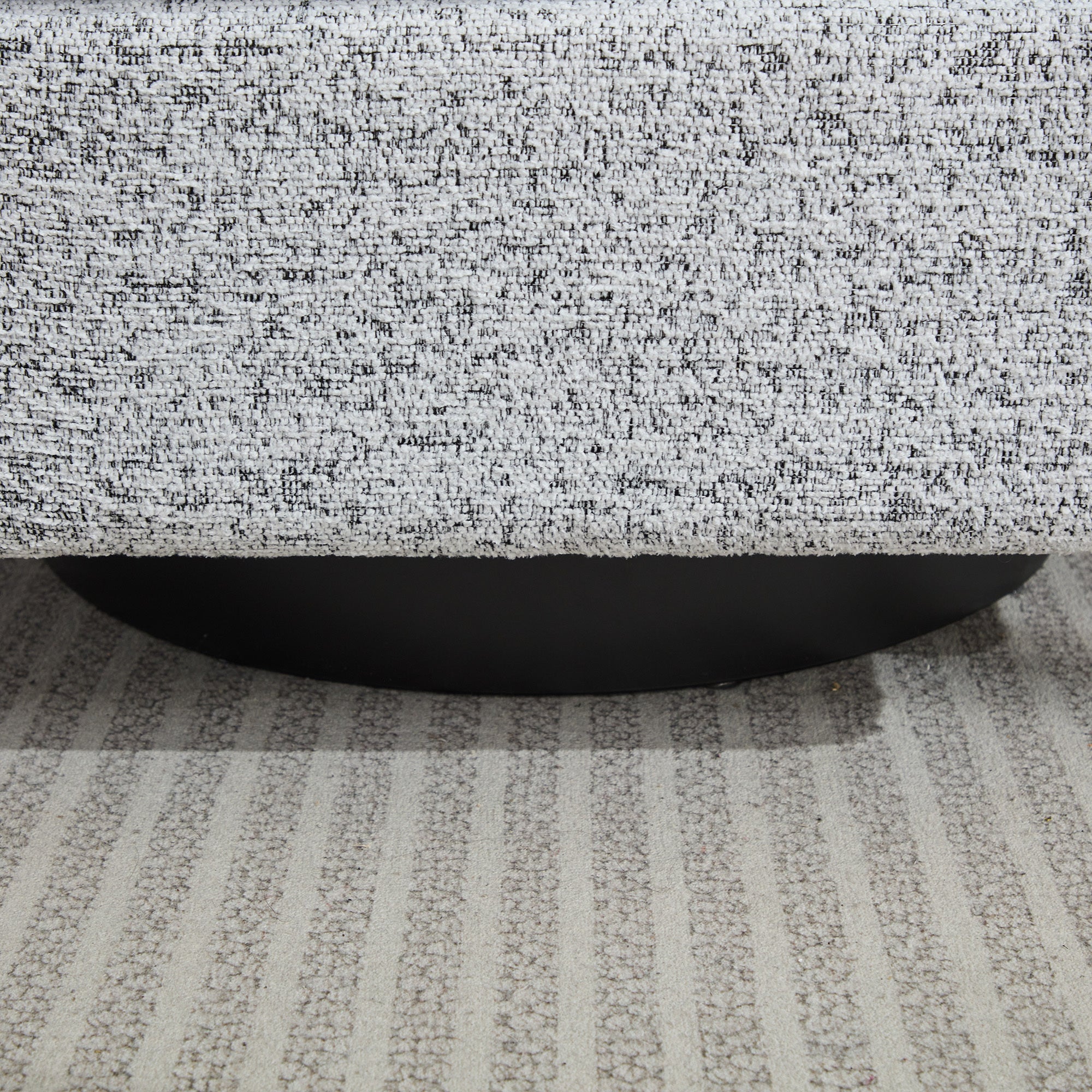 31.5"W  Comfy Round Swivel Accent Chair