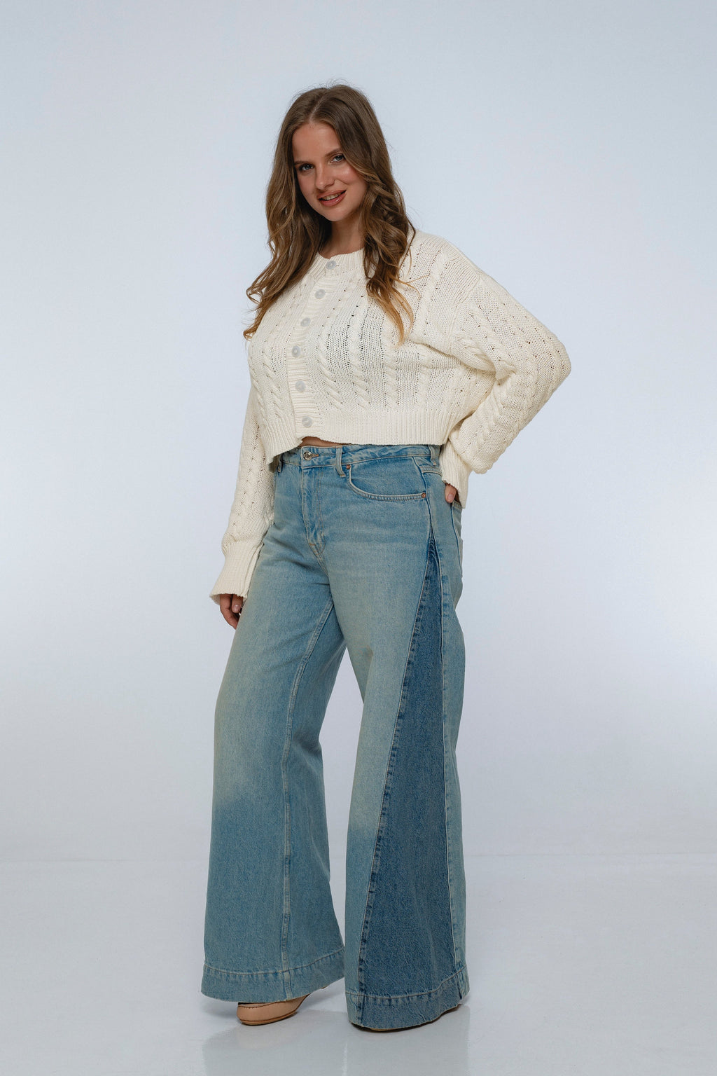 Parisse Cropped Knitted Cardigan