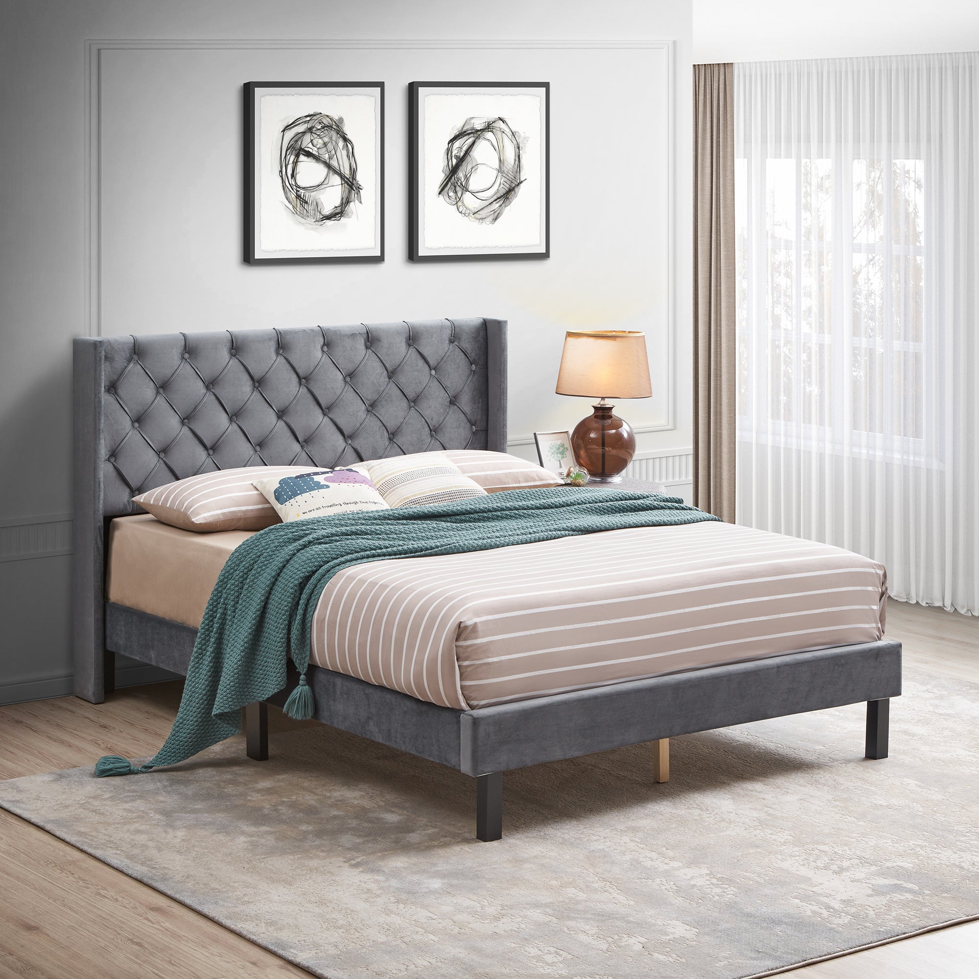 Upholstered Queen Bed With Wings Design