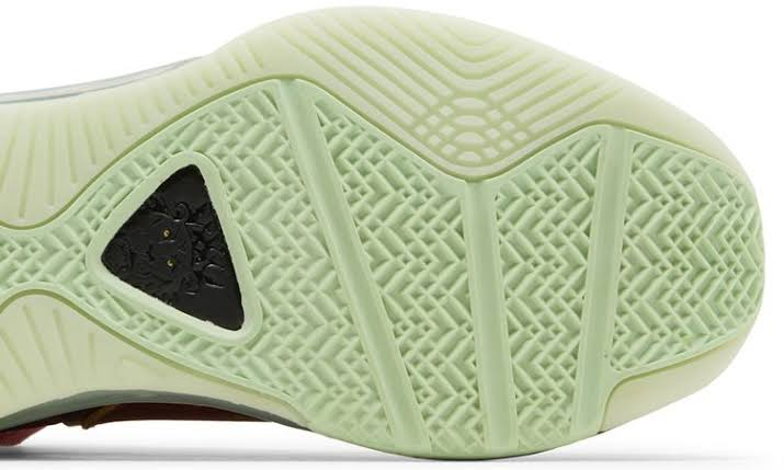 Nike Kids LeBron 8